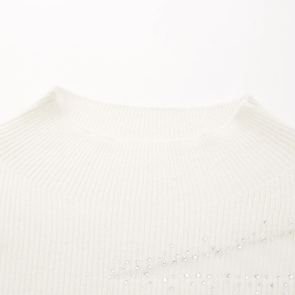 100% Wool Cozy Ribbed Mock Neck Sweater