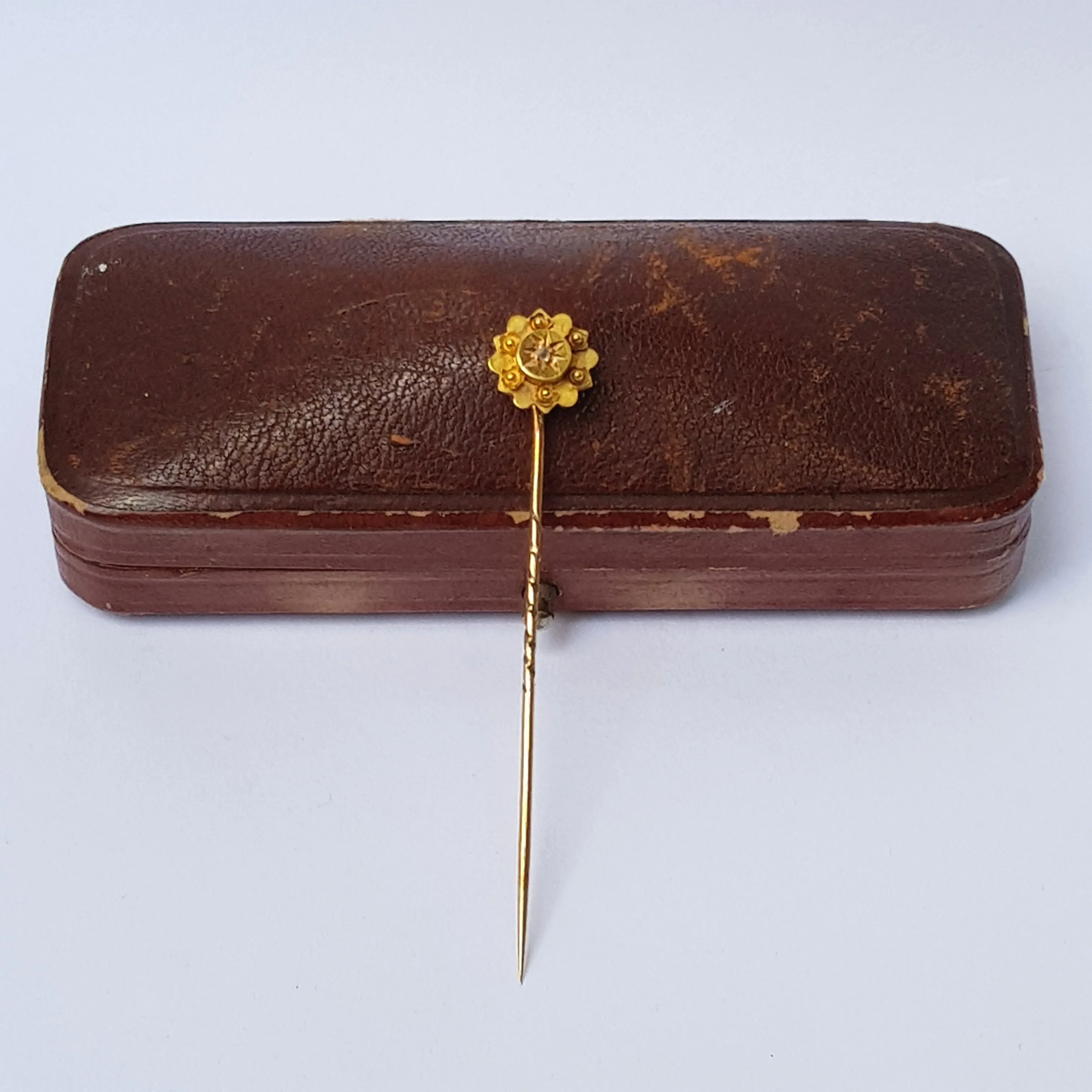 15k 15ct Gold Old Cut Diamond Set Gypsy Flower Stick Pin Tie Cravat Pin In Jewellers Box Antique Victorian Circa 1870