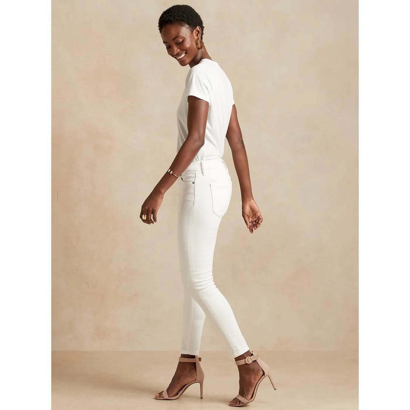 BR Mid Rise White Skinny Jeans