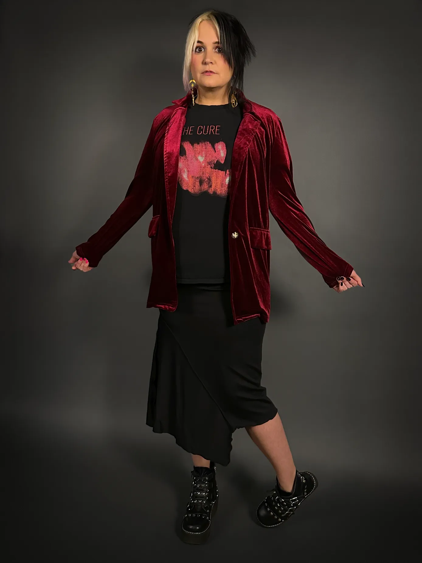 Outfit Set - Asymmetrical Midi Skirt in Black & Vintage Style Velvet Blazer in Burgundy