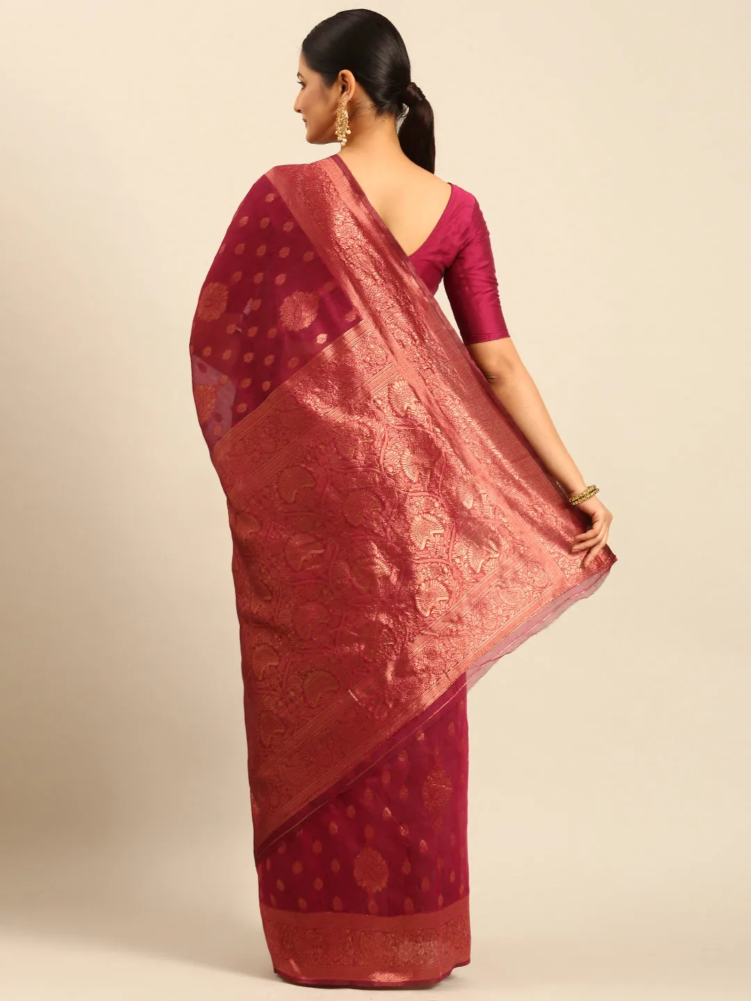 Women Magenta Cotton Saree With Un Stitched Blouse