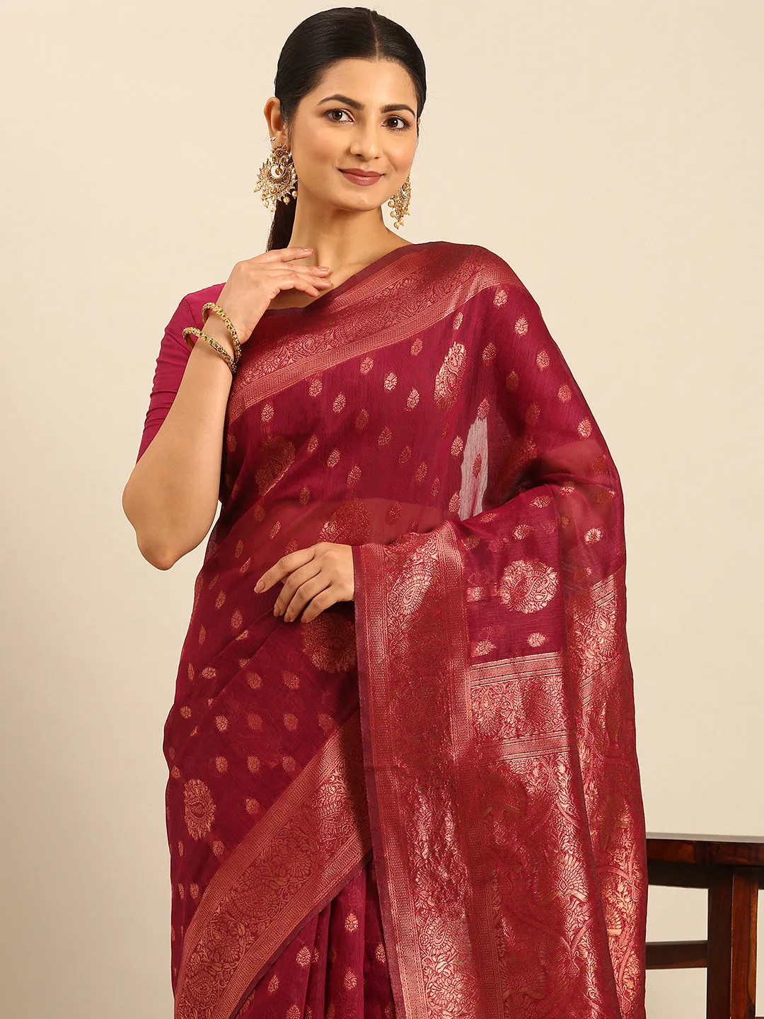 Women Magenta Cotton Saree With Un Stitched Blouse